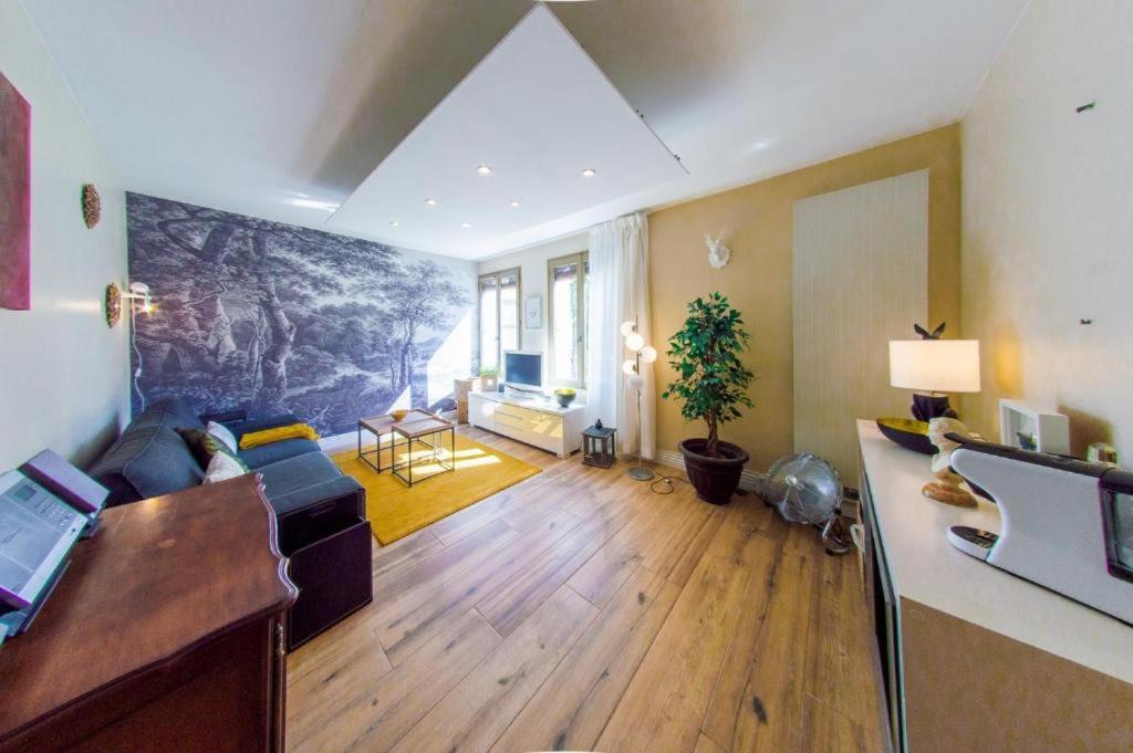 Retromirabeau - Chambre Suite & Appartements De Charme - Localisation Premium Нарбон Екстериор снимка
